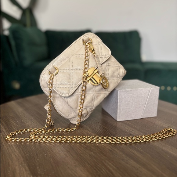 Audrey Brooke Cream Quilted Crossbody Bag - Picture 3 of 16